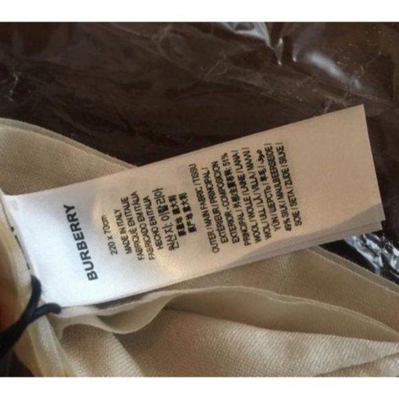 Burberry check scarf - Picture 7 of 7